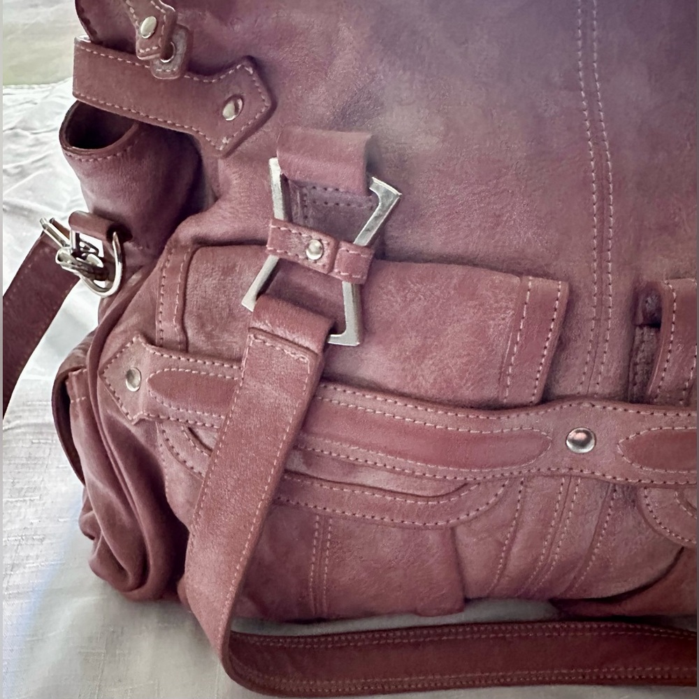 🔥👜 Junior Drake Dusty Rose Leather Bag -- this bag understood the assignment💅 - Picture 8 of 16